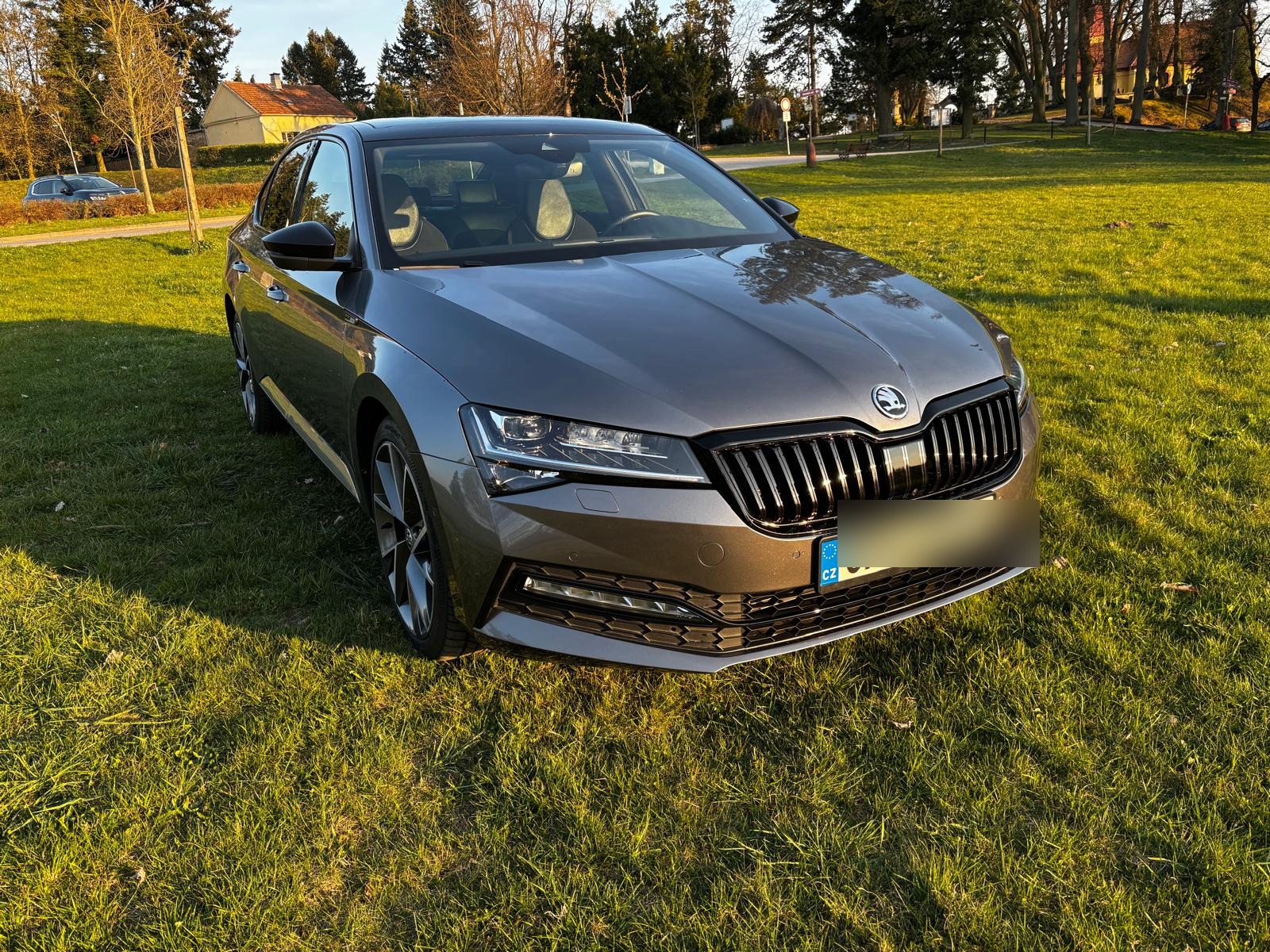 Oprava Škoda Superb po nehodě — karosárna Hořice